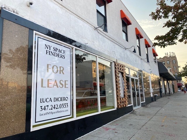 4218-4220 31st Ave, Astoria, NY for sale - Building Photo - Image 1 of 1