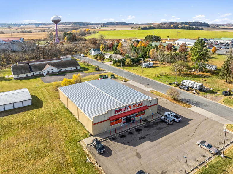 115 Monroe St, Augusta, WI for sale - Building Photo - Image 3 of 9