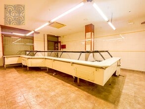 Retail in Mataró, Barcelona for lease Interior Photo- Image 1 of 13