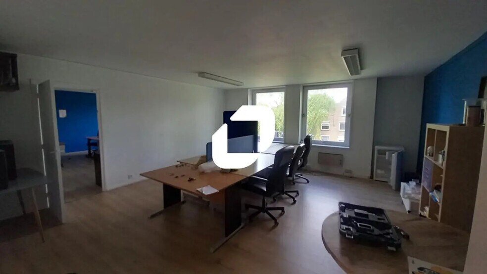 Office in VILLENEUVE-D'ASCQ for lease - Interior Photo - Image 2 of 8