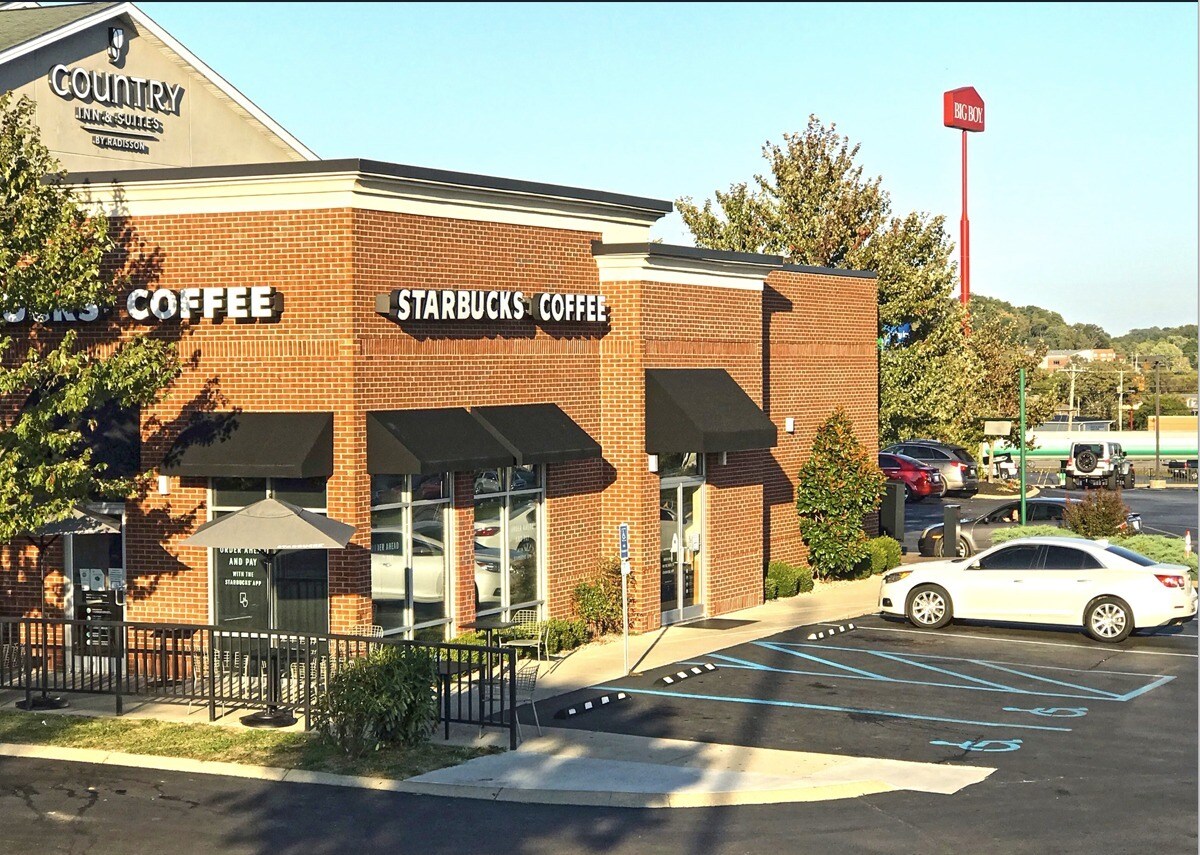 2021 Highway 192 W, London, KY 40741 Starbucks