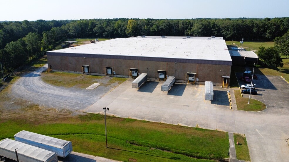 3411 N Hutchinson St, Pine Bluff, AR for lease - Building Photo - Image 3 of 18