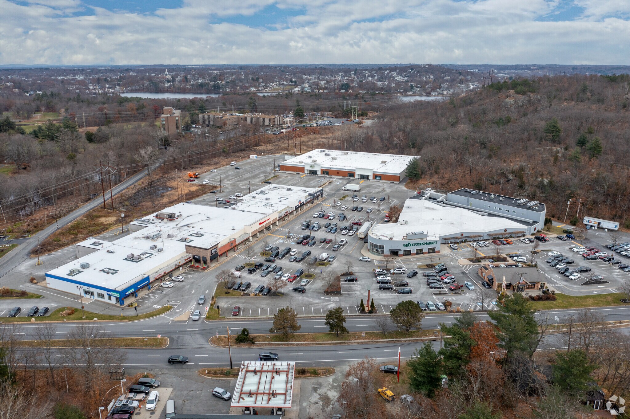 350376 Cambridge St, Woburn, MA 01801 Horn Pond Plaza