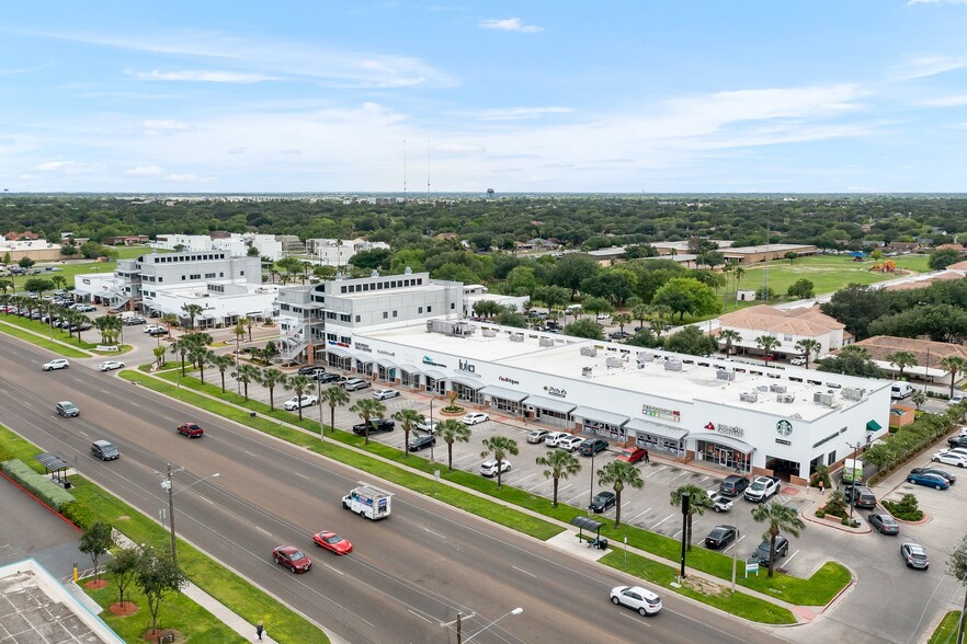 7017 N 10th St, McAllen, TX for lease - Building Photo - Image 1 of 8