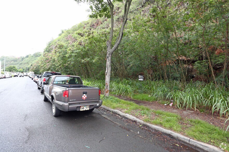 Waihona Pl, Pearl City, HI for sale - Primary Photo - Image 1 of 1