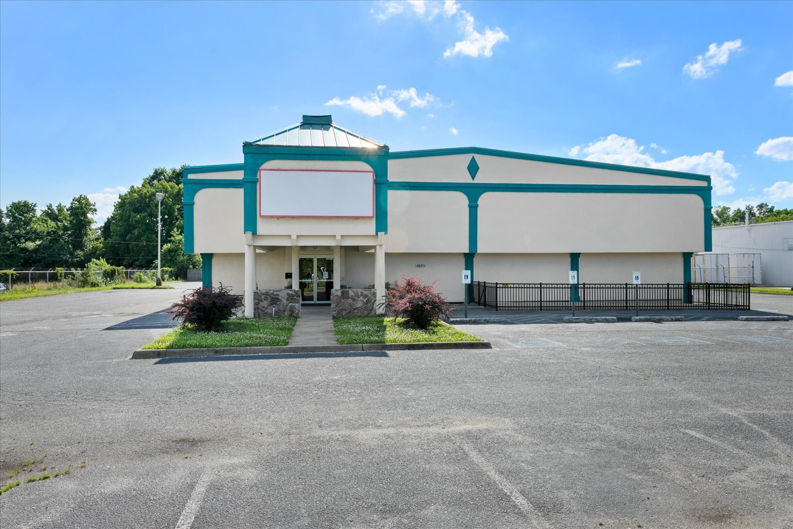 14859 Warwick Blvd, Newport News, VA for sale Building Photo- Image 1 of 1