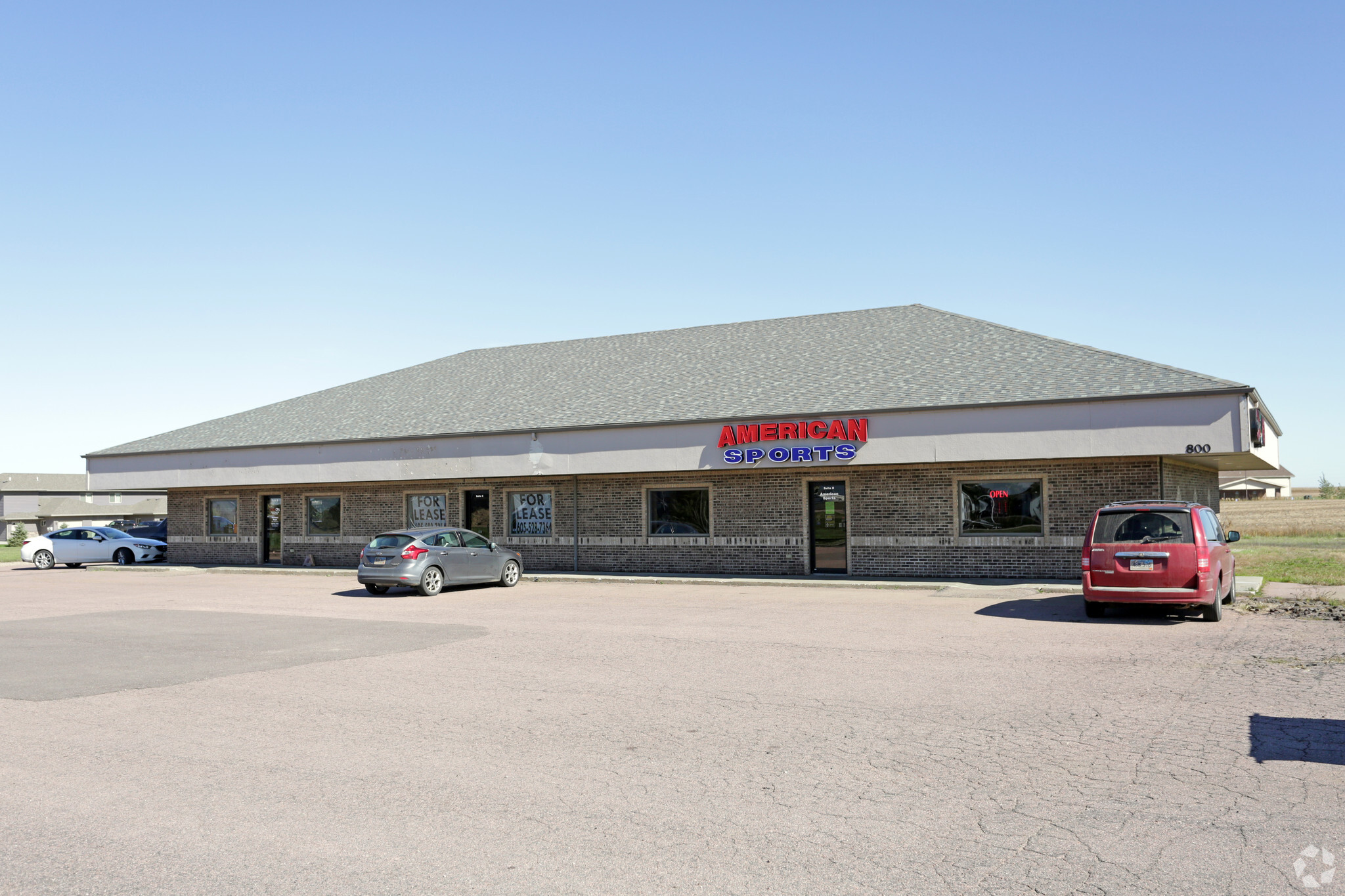 800 S Western Ave, Hartford, SD for sale Primary Photo- Image 1 of 1