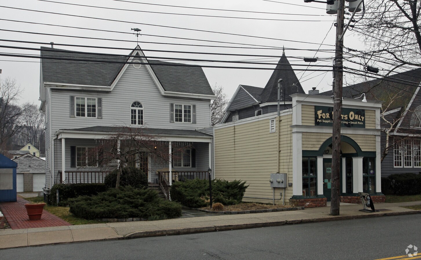 185 South St, Oyster Bay, NY 11771