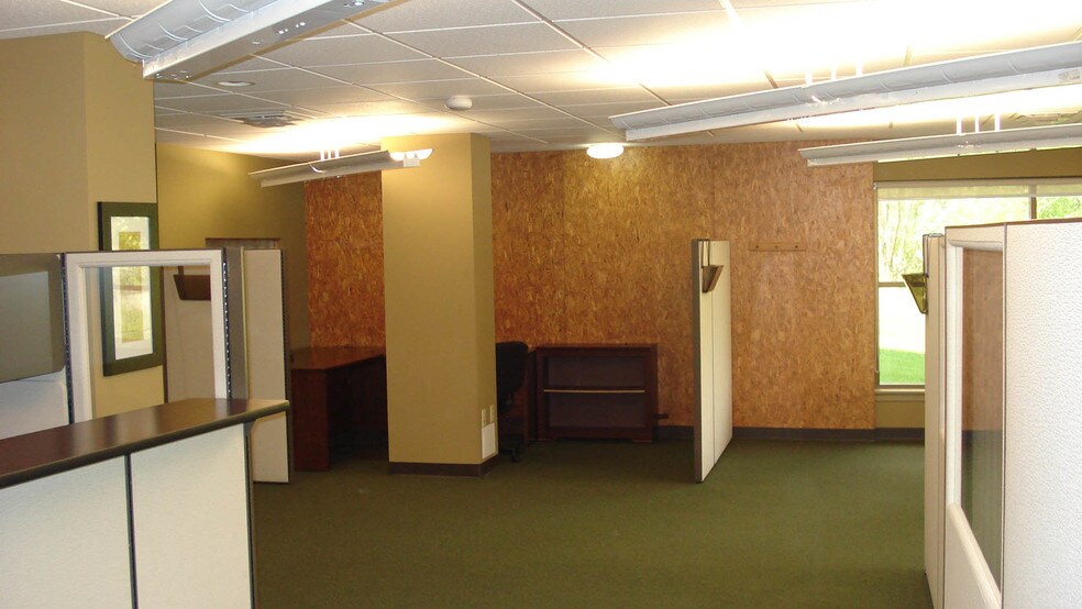 3350 Grand Ridge Dr NE, Grand Rapids, MI for sale - Other - Image 1 of 1