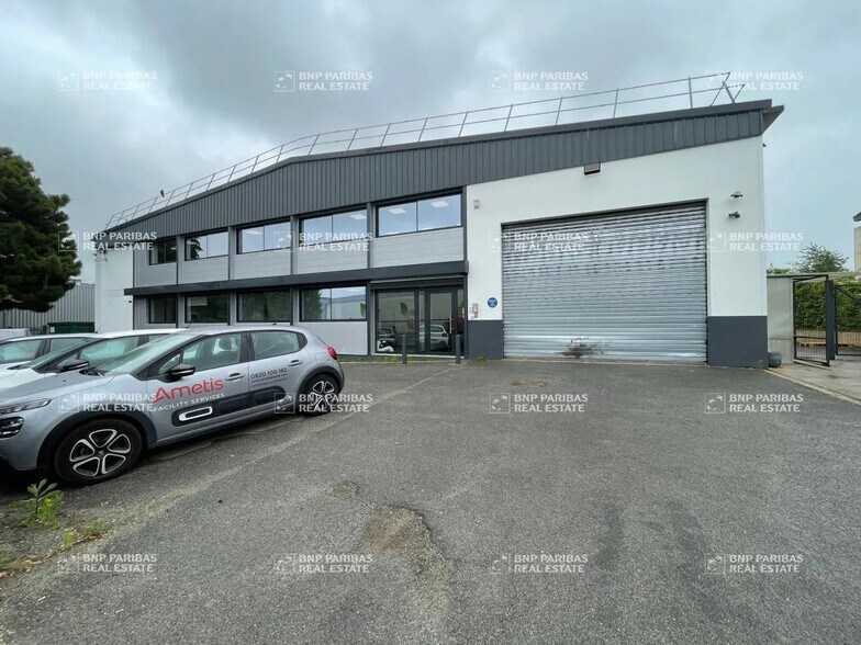 Flex in Morangis for lease - Building Photo - Image 1 of 10