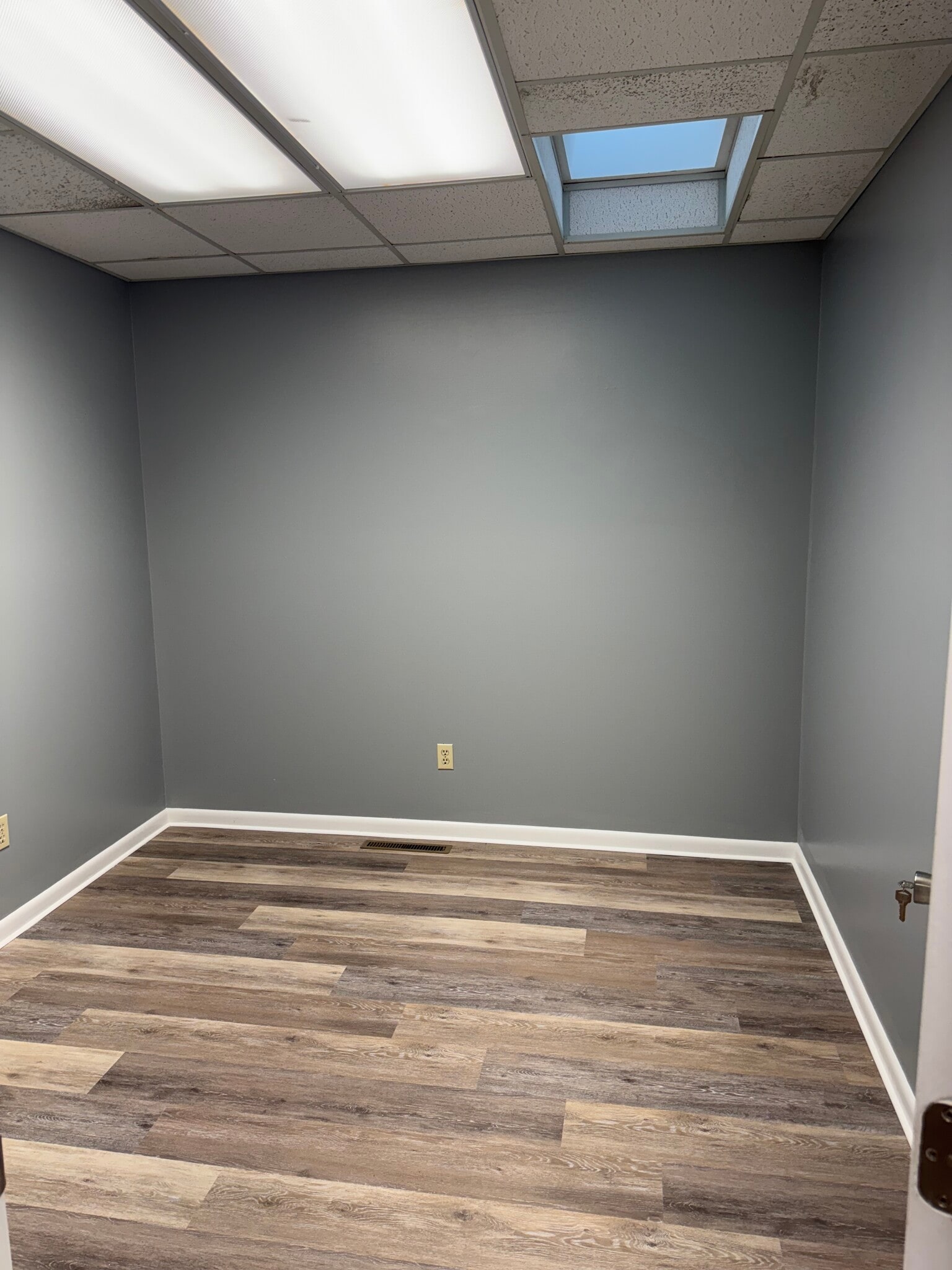 1116-1118 Professional Dr, Williamsburg, VA for lease Interior Photo- Image 1 of 6