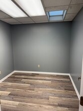 1116-1118 Professional Dr, Williamsburg, VA for lease Interior Photo- Image 1 of 6