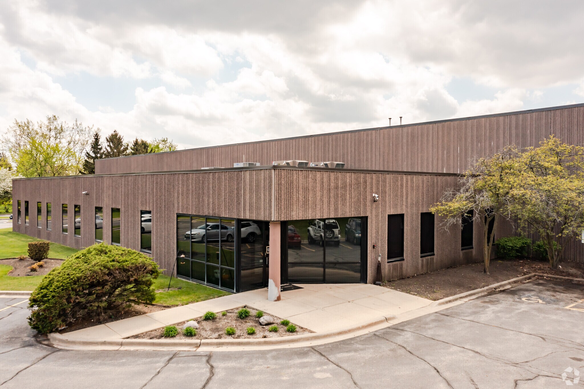2249 W Windsor Ct, Addison, IL for sale Building Photo- Image 1 of 1