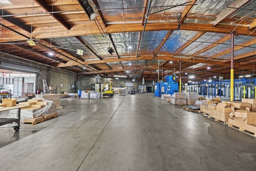 4677 Worth St, Los Angeles, CA for lease - Building Photo - Image 3 of 7