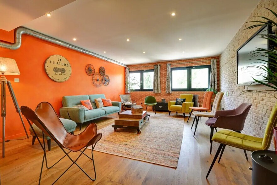 Office in Clamart for sale - Building Photo - Image 3 of 9