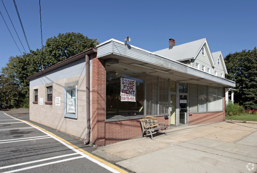 174-176 Front St, South Plainfield, NJ for sale - Primary Photo - Image 1 of 6