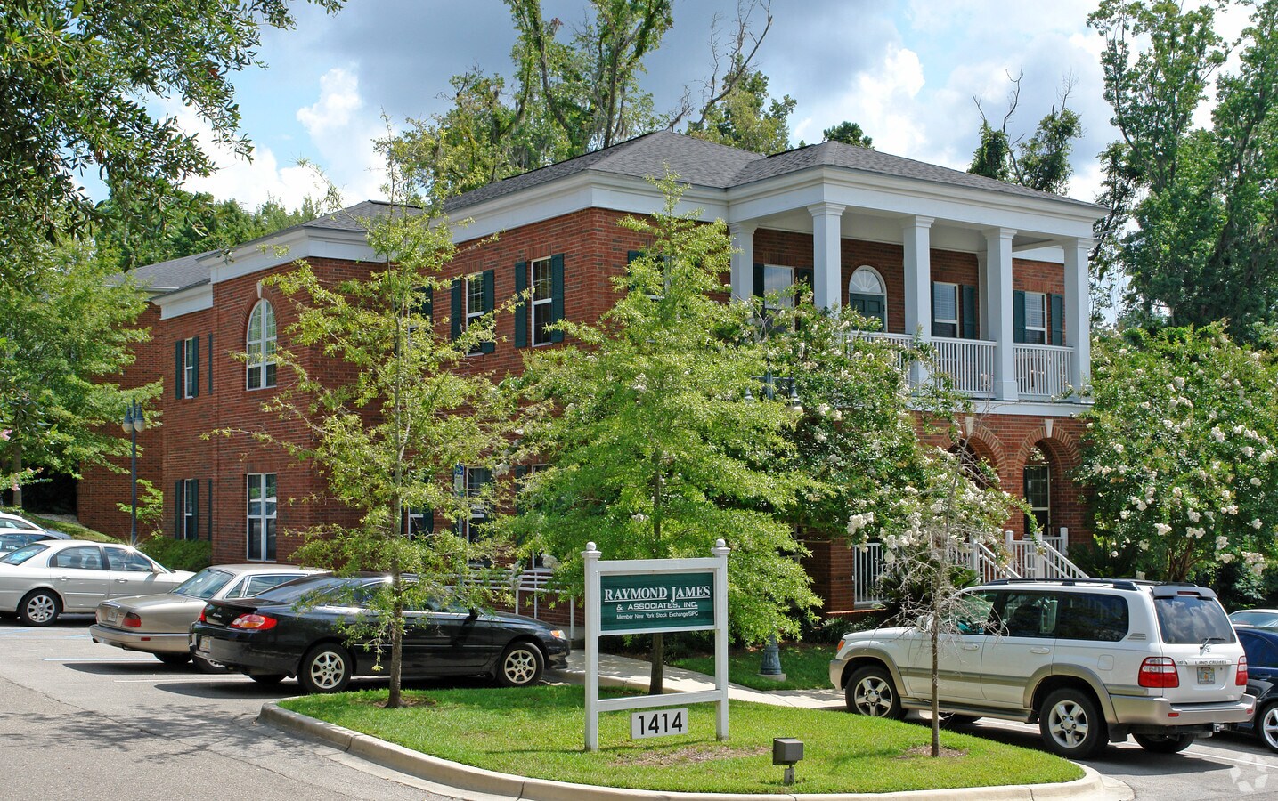 1414 Piedmont Dr E, Tallahassee, FL 32308