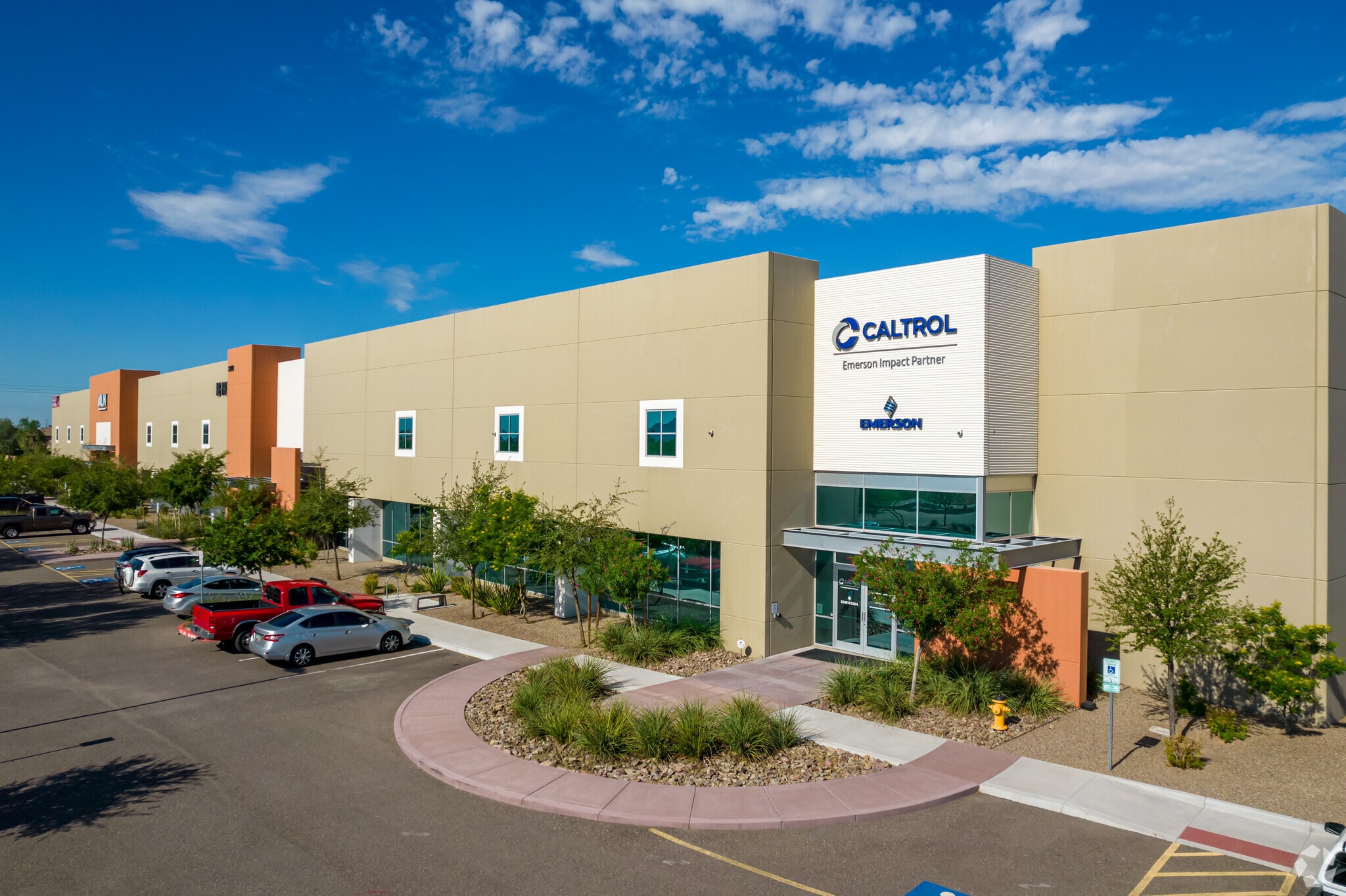 2900 S Gilbert Rd, Chandler, AZ 85286