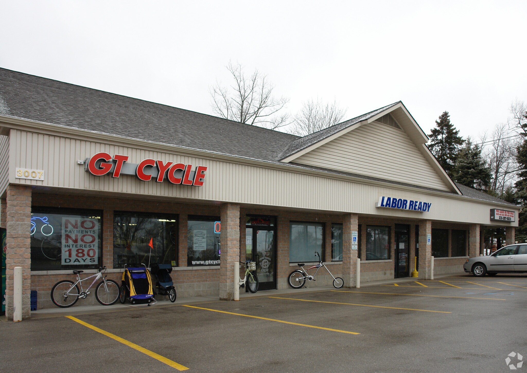 Retail in Traverse City, MI for sale Primary Photo- Image 1 of 1