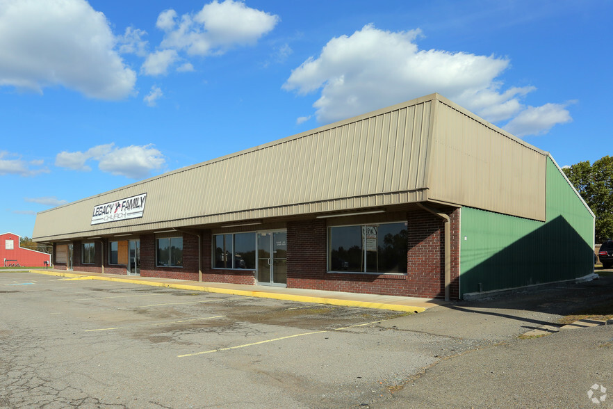 2101-2105 S Highway 69, Wagoner, OK for sale - Building Photo - Image 1 of 1