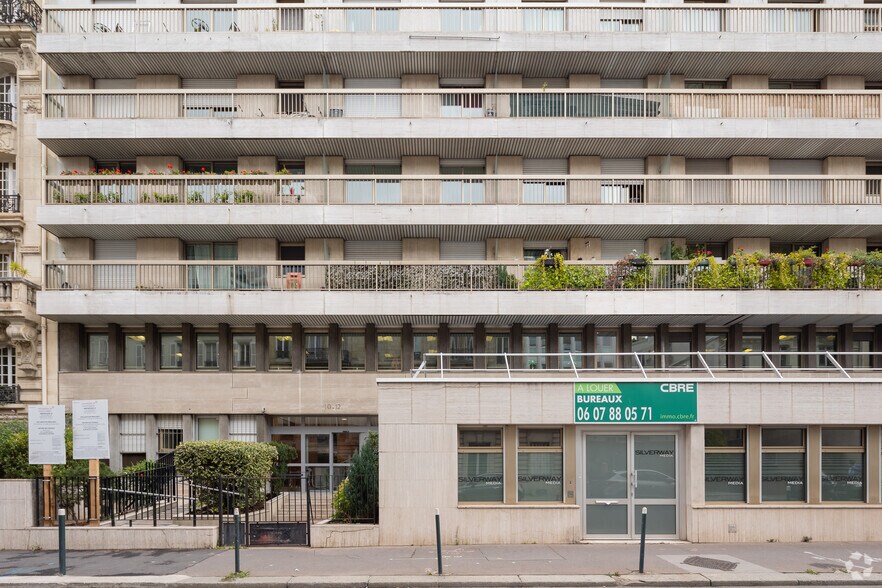 10 Rue De Chartres, Neuilly-sur-Seine for lease - Building Photo - Image 2 of 3