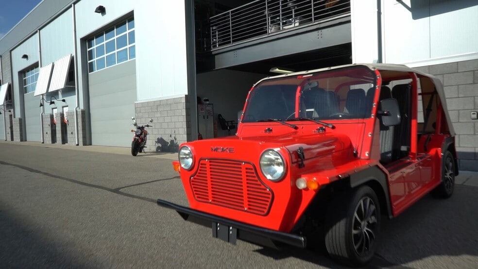 154 W Speed Way, Pontiac, MI for sale - Commercial Listing Video - Image 2 of 36