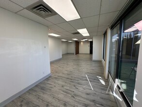 126 E 15th St, North Vancouver, BC for lease Interior Photo- Image 2 of 2