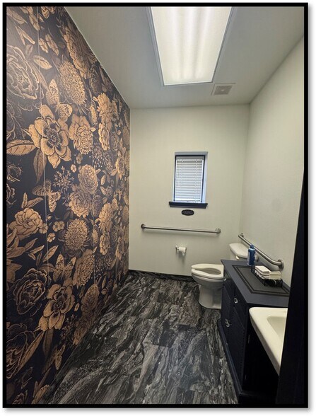 215 W 6th St, Ferris, TX for sale - Building Photo - Image 3 of 6