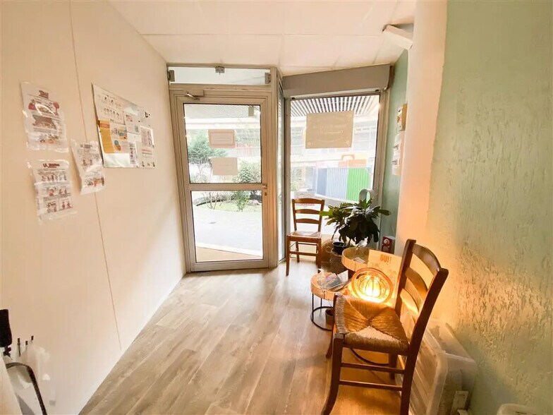 Office in Paris for lease - Building Photo - Image 3 of 8