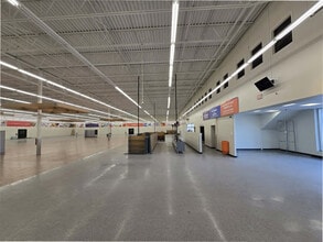 4208 E Blue Grass Rd, Mount Pleasant, MI for lease Interior Photo- Image 2 of 3