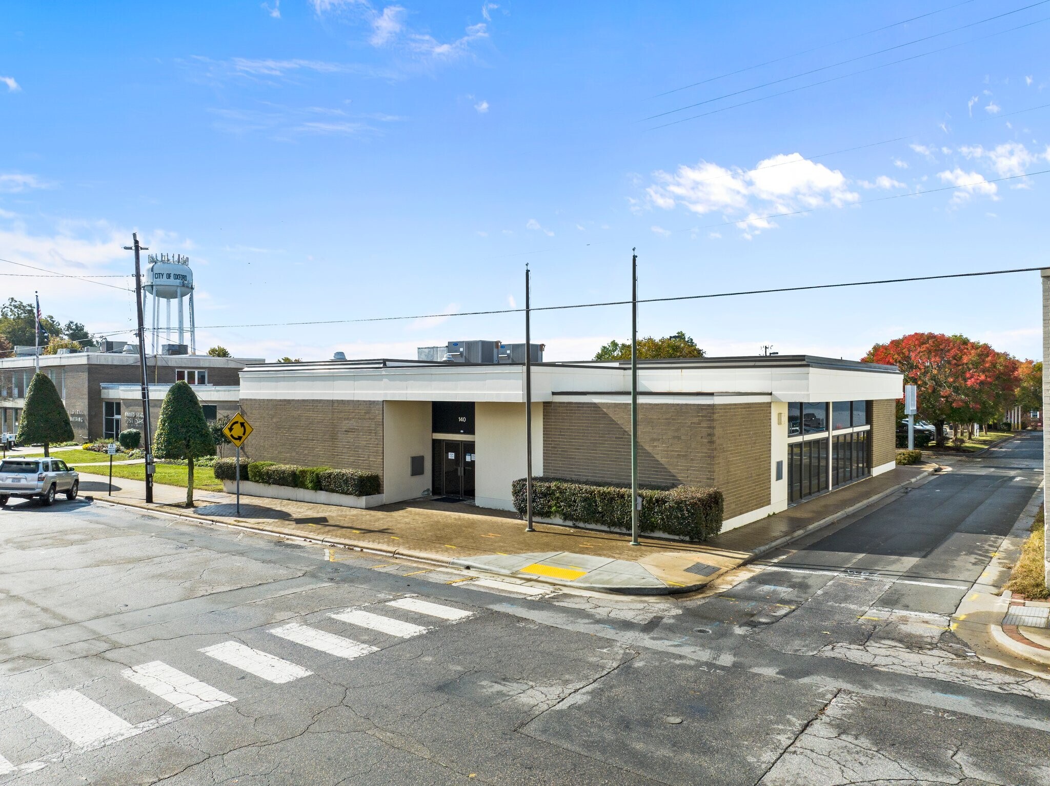 140 Main St, Oxford, NC 27565 Truist