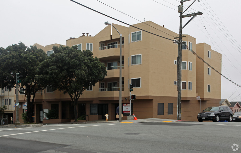 691-699 Monterey Blvd, San Francisco, CA for lease - Primary Photo - Image 1 of 21