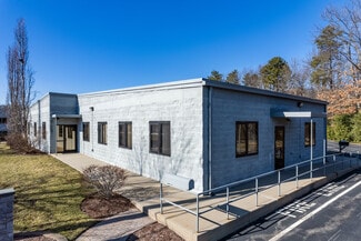 More details for 1296 Park East Dr, Woonsocket, RI - Office/Retail for Lease