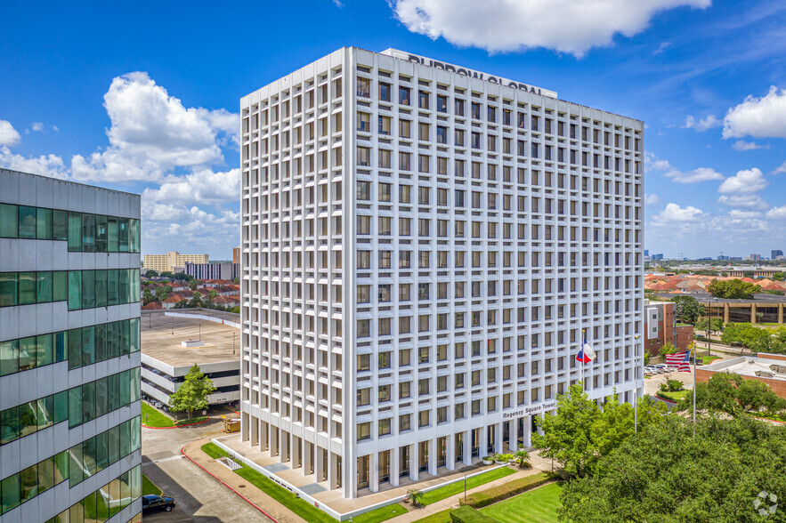 6200 Savoy Dr, Houston, TX for lease - Building Photo - Image 1 of 7