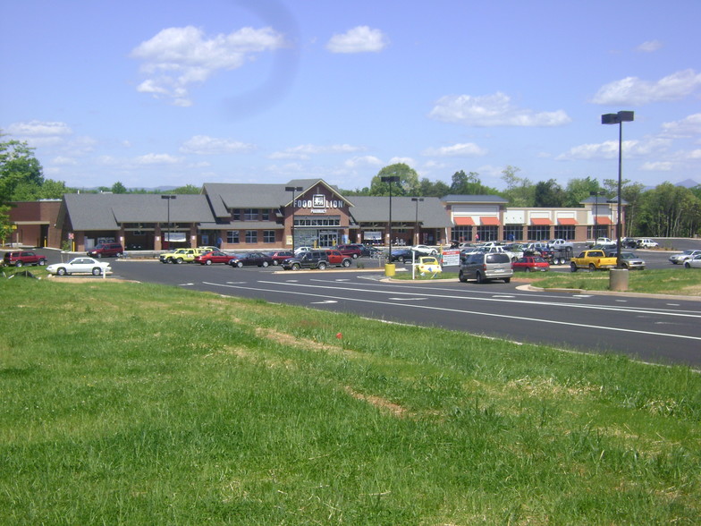 14807 Moneta Rd, Moneta, VA for lease - Building Photo - Image 1 of 1