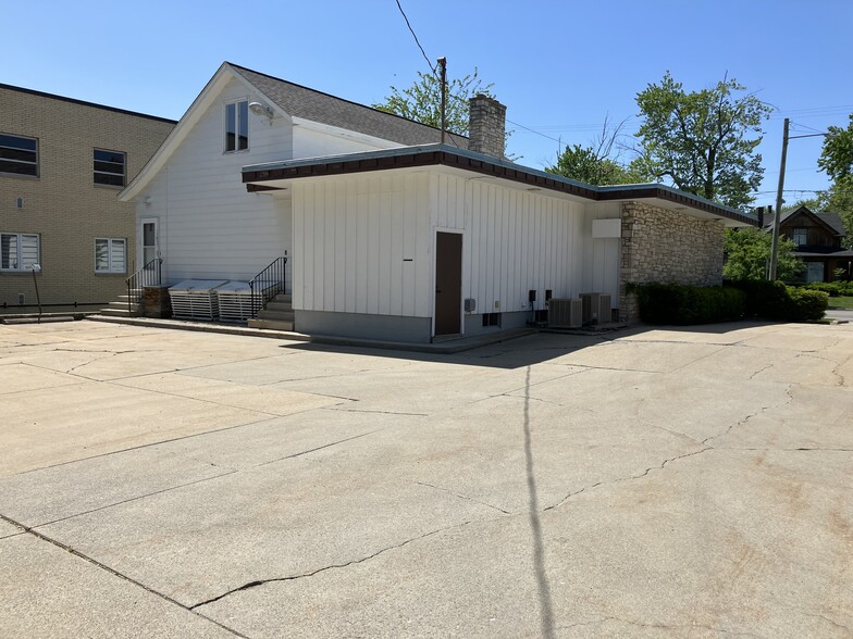 1236 N Michigan Ave, Saginaw, MI for sale - Building Photo - Image 2 of 14