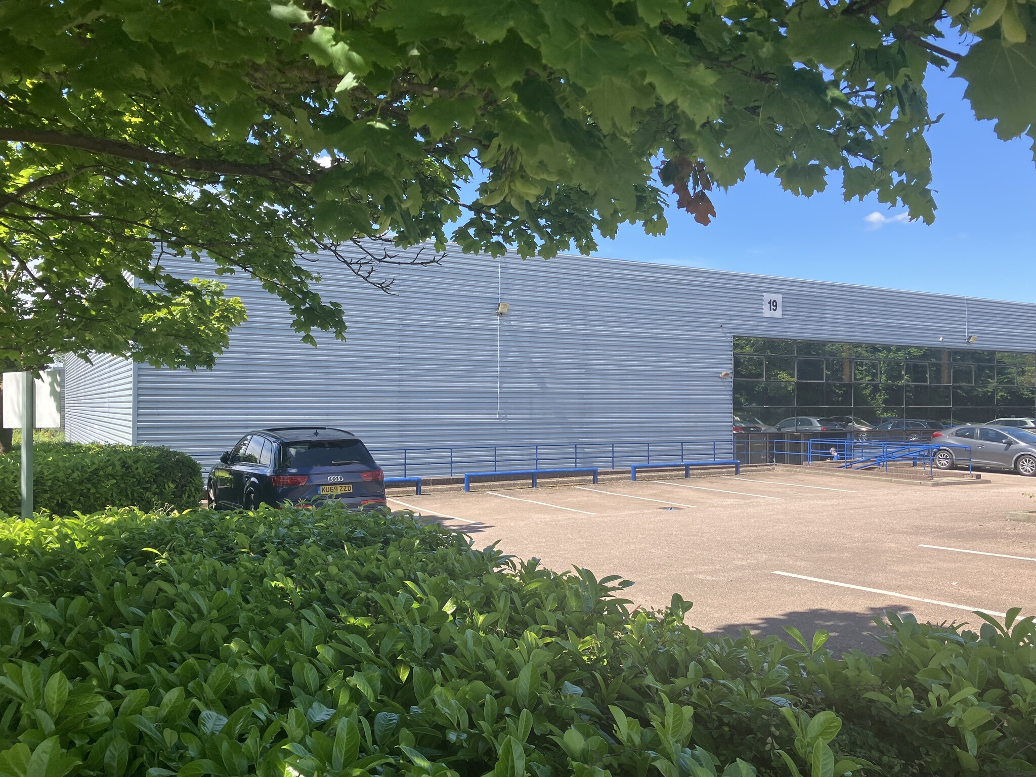 19-21 Tanners Dr, Milton Keynes for lease Building Photo- Image 1 of 4