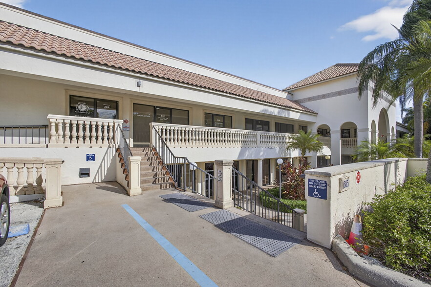 685 Royal Palm Beach Blvd, Royal Palm Beach, FL for sale - Building Photo - Image 2 of 43