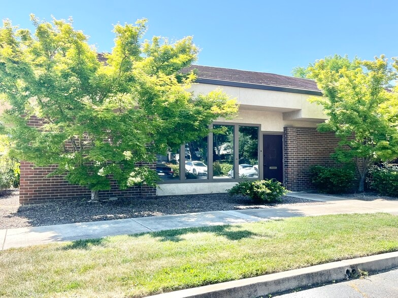 5301 Madison Ave, Sacramento, CA for lease - Building Photo - Image 3 of 26