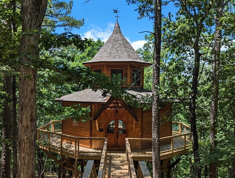 70 Dogwood Rdg, Eureka Springs, AR for sale - Building Photo - Image 1 of 41