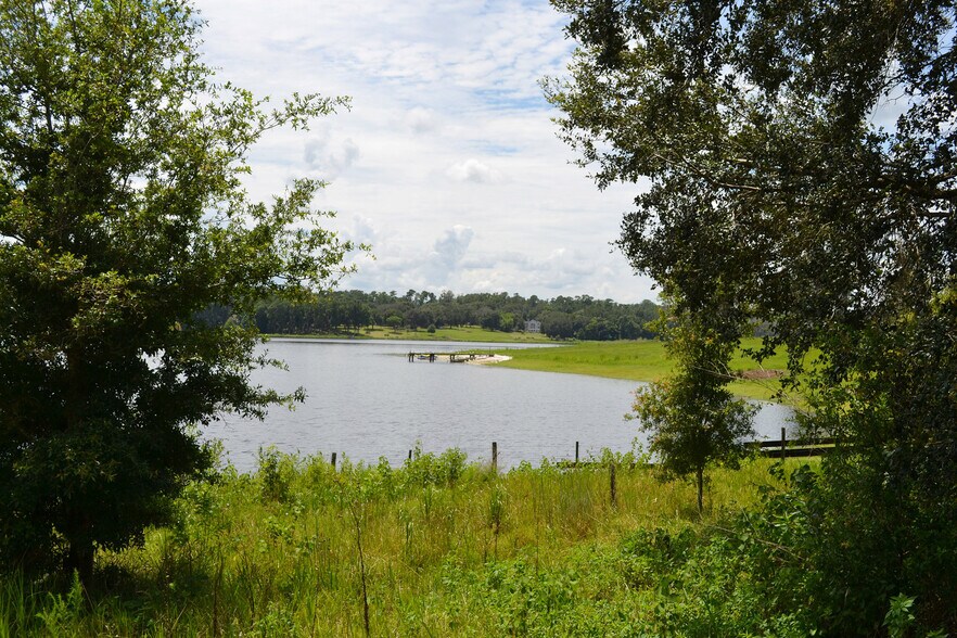 Spring Lake Rd, Brooksville, FL 34602