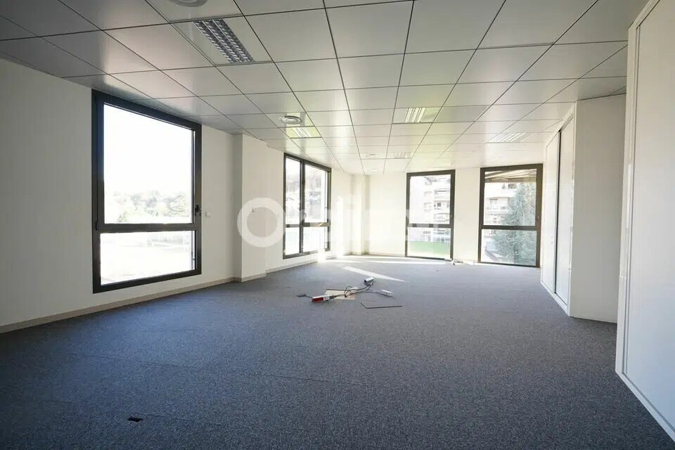 Office in Lyon for lease Building Photo- Image 1 of 8