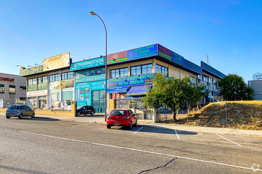 Calle Quitapesares, 20 local 42 B, Villaviciosa de Odón, Madrid for sale - Building Photo - Image 3 of 5