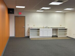 1035 Cambridge St, Cambridge, MA for lease Interior Photo- Image 2 of 4