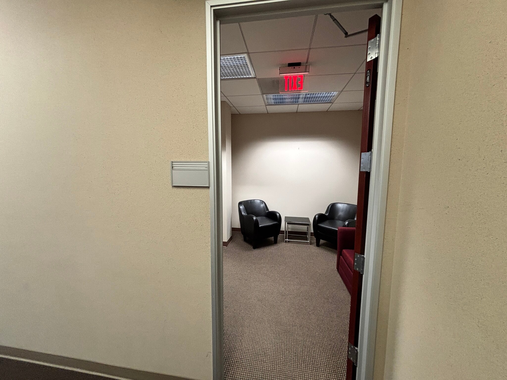 1601 E Orangewood Ave, Anaheim, CA for lease Interior Photo- Image 1 of 31