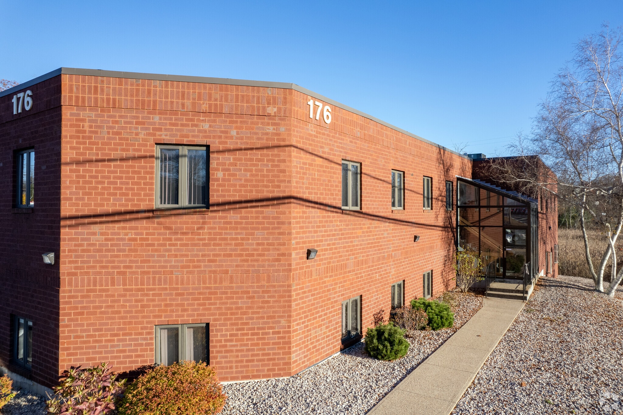 176 Eddie Dowling Hwy, North Smithfield, RI for sale Primary Photo- Image 1 of 1