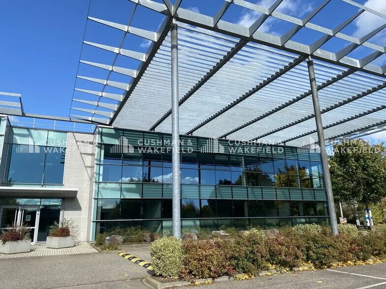 Office in Schiltigheim for lease - Building Photo - Image 1 of 10