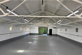 Flaunden Ln, Hemel Hempstead for lease Interior Photo- Image 2 of 2