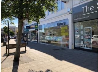 136 High St, Ruislip for sale Primary Photo- Image 1 of 1