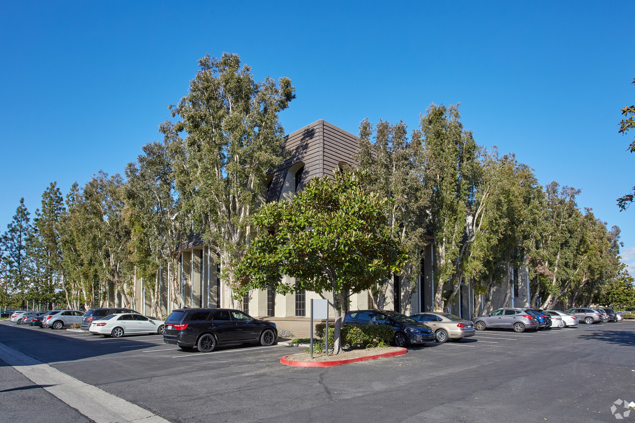 10900 E 183rd St, Cerritos, CA for lease Primary Photo- Image 1 of 13